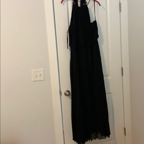 Black Pleated Maxi Dress - Picture 3 of 5